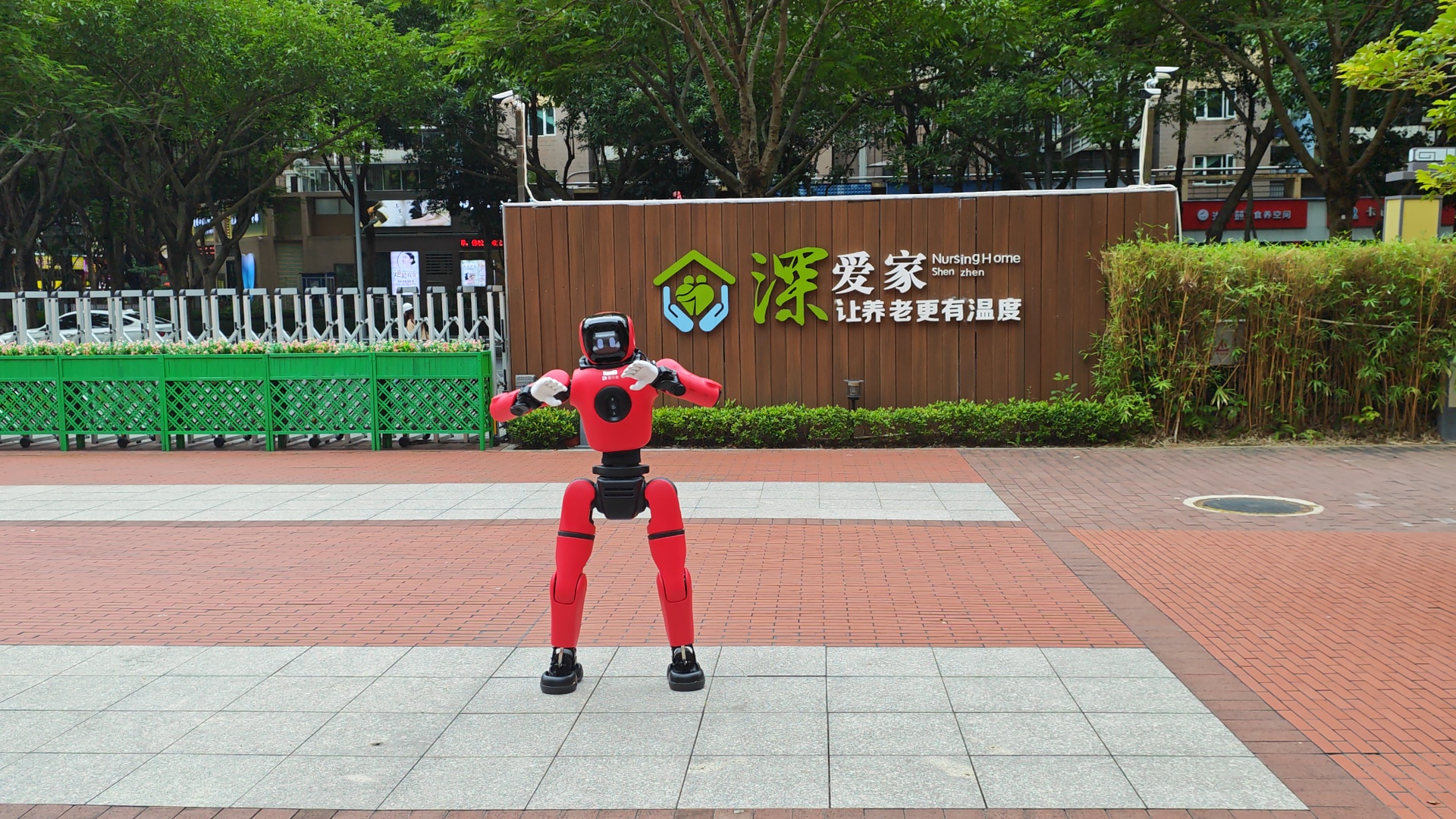 从养老到党校：数字华夏星行侠P2实景实测，打磨全场景落地能力